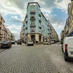Vibrant Apartman